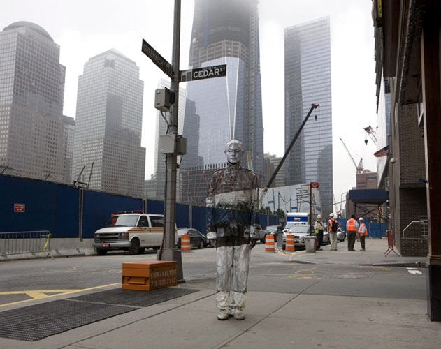 Se cacher à New York n°4 - Ground Zero, 2011